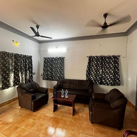 Madura Homestay - Gorgeous Home With 2Bhk 5 Minutes From Nh44 Madurai Luaran gambar